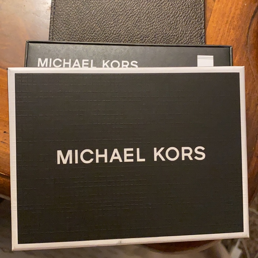 Michael Kors card case wallet - Picture 2 of 5